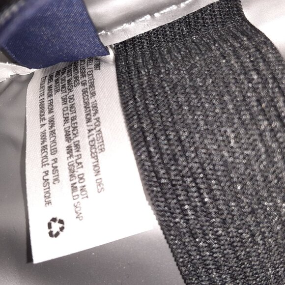 NWT GAP Insulated Tartan Plaid Print Lunch Bag Shoulder Strap With Compartments - Picture 8 of 10